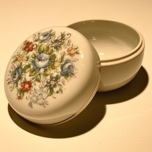 VTG Made in Japan Porcelain Floral Trinket Box Round Dish Covered Lidded White